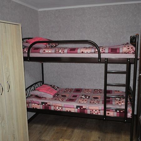 Hostel Bayit Kremenchuk Bagian luar foto