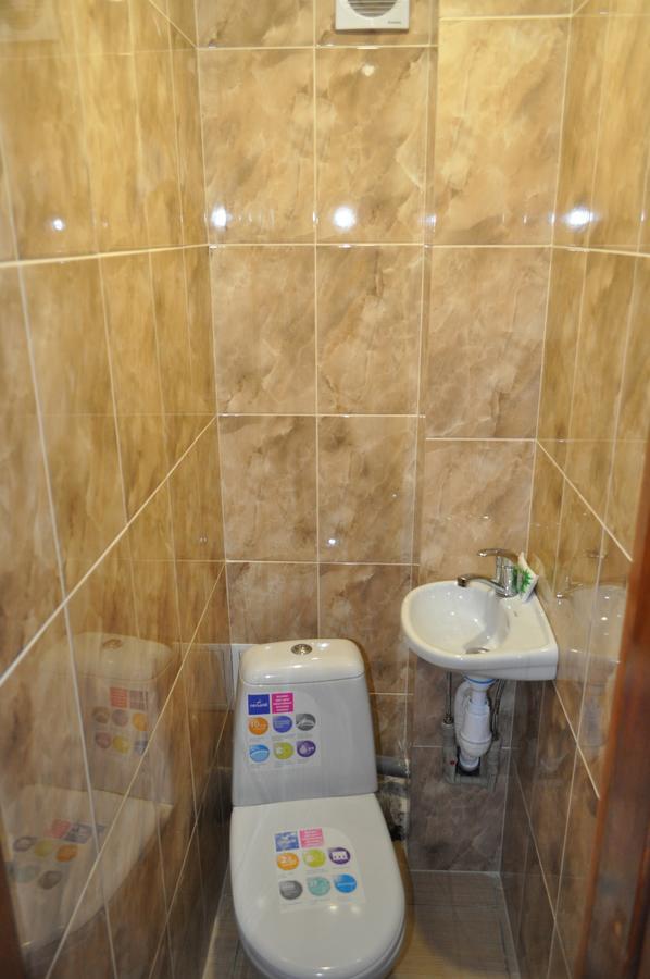 Hostel Bayit Kremenchuk Bagian luar foto