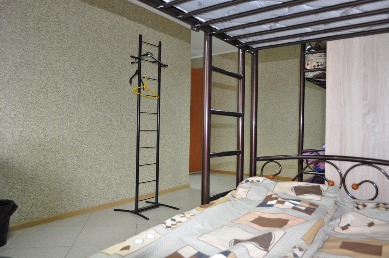 Hostel Bayit Kremenchuk Bagian luar foto